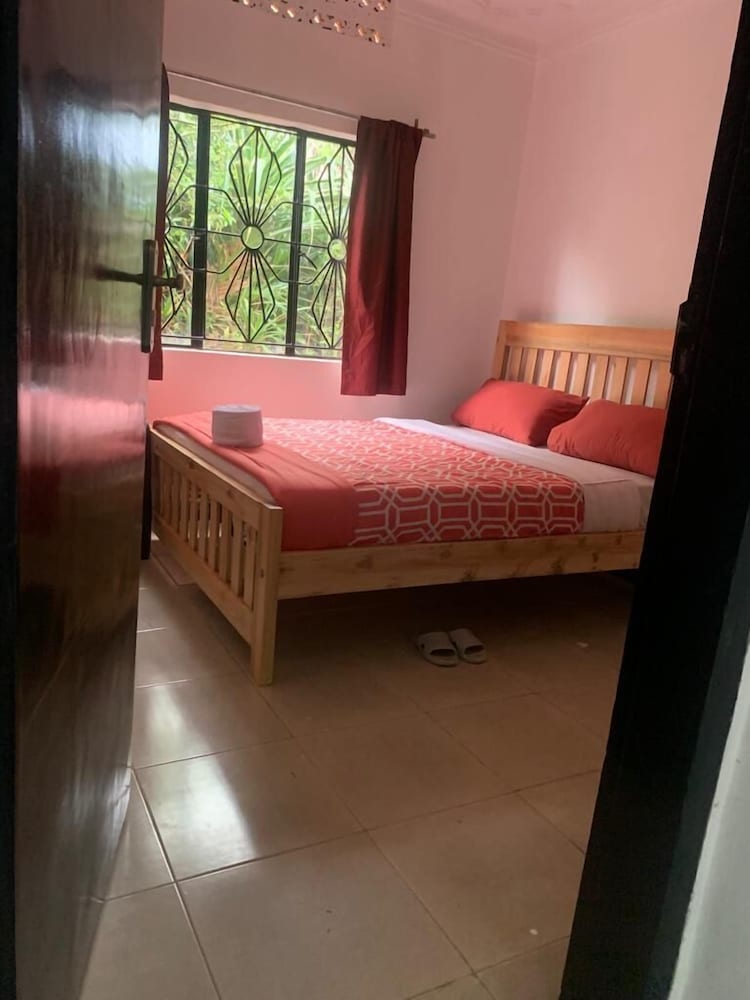Watu Guest House