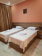 Inaisi Hotel