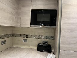 Inviting 2 Bedroom Apartment in Maidenhead