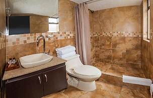 Hotel Gran Marquez