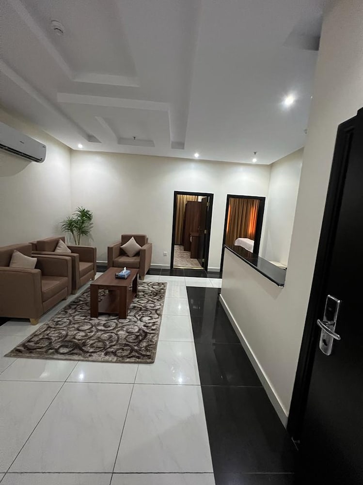 restoservicedsuites