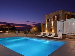 Villa Malaxa and Suites