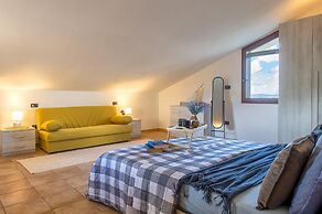 Sardinia Re - Villa Gialla