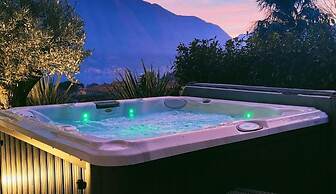 Deos Luxury Suites