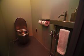 RED SUBMARINE - Hostel