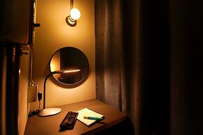 RED SUBMARINE - Hostel