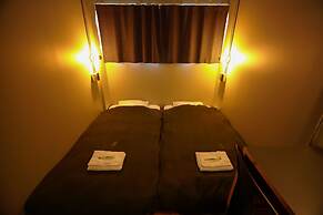 RED SUBMARINE - Hostel