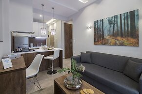 FLOW - White Tower Two Bedroom Suite