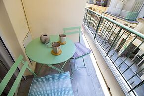 FLOW - White Tower Two Bedroom Suite