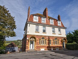 5 Victoria House