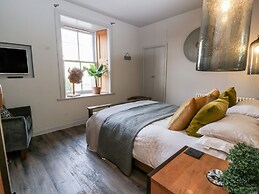 Shepherdess Cottage