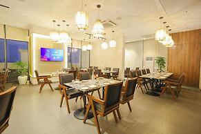 Rhythm Gurugram, Hotel & Suites, Sohna Road