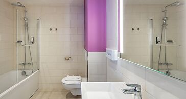 Best Western 11BAUER Paris Saint-Ouen