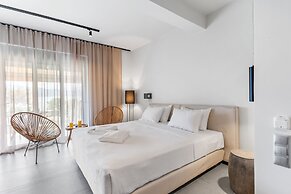 Blue Symphony Suites & Apartments
