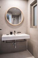 Blue Symphony Suites & Apartments