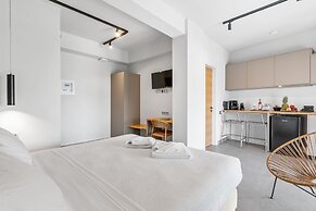Blue Symphony Suites & Apartments