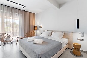 Blue Symphony Suites & Apartments