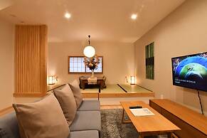 FL House Naniwachō