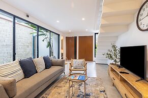 Feya Living Villa by Betterplace