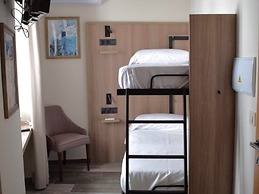 Hospedium DLJ Hostal Temático Desde La Judería