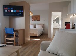 Stavento beach front suites