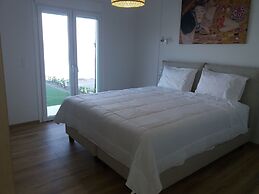 Stavento beach front suites