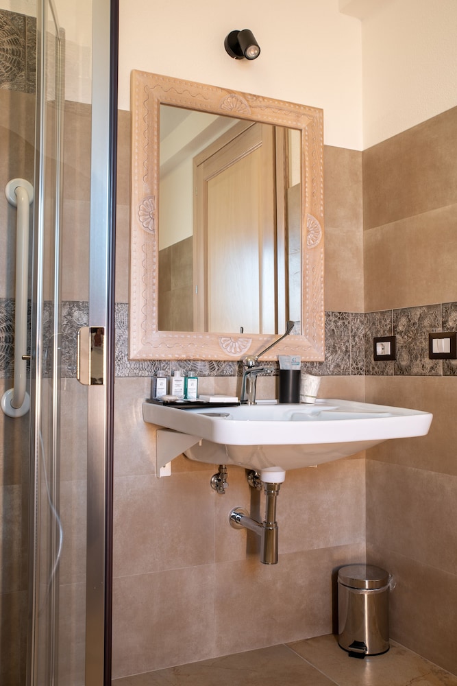 Maristesi Suites&Rooms