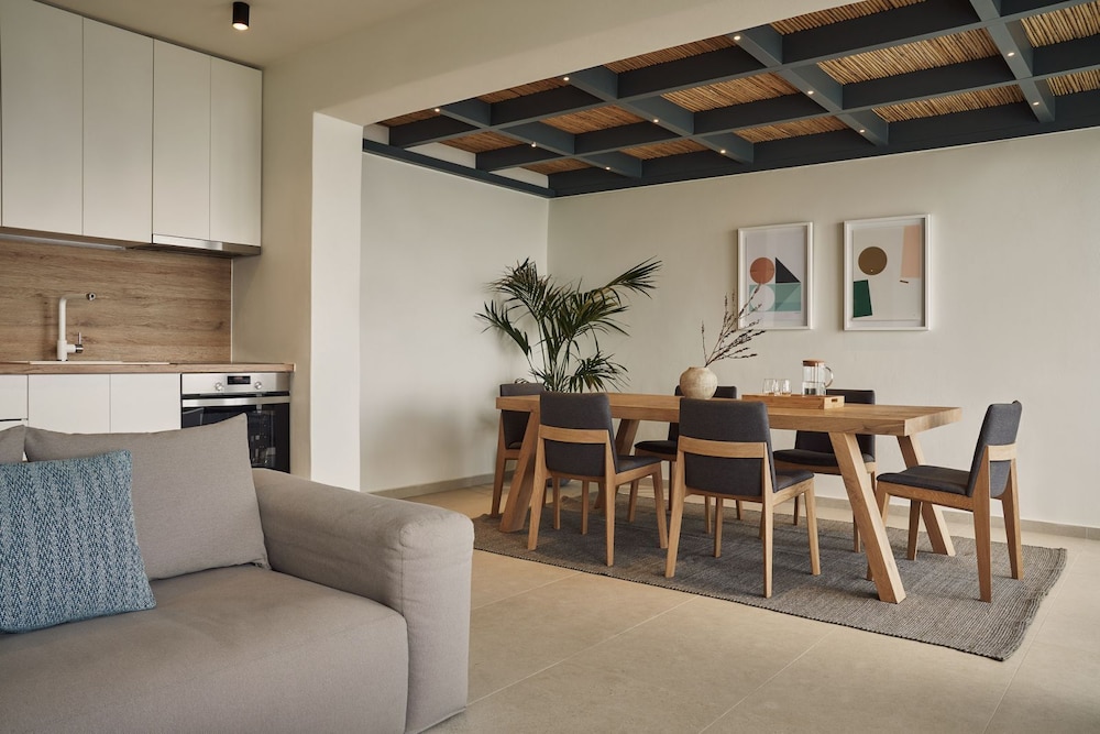 Naxea Villas I