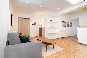 Modern Apartment-short walk to Acropolis
