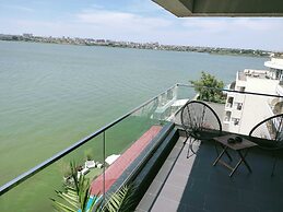 Diamond View Apartments
