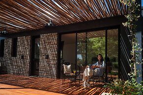 Lodwine Lodges