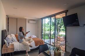 Lodwine Lodges
