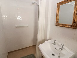 Hillside Holiday Cottage