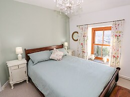 Hillside Holiday Cottage