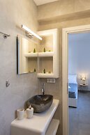 Theodora's Family Suite