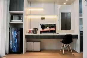Cozy Studio (No Kitchen) At Transpark Bintaro Apartment