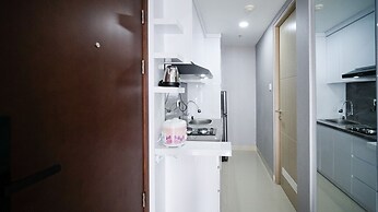 Nice And Comfy Studio Grand Dharmahusada Lagoon Apartment