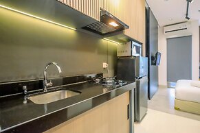 Minimalist And Comfy Studio Ciputra World 2 Apartment