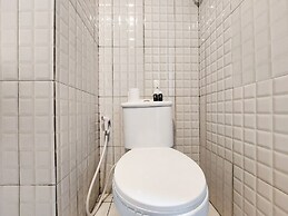 Good Deal And Homey Studio At De Prima Apartment