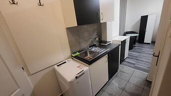 Small Apartment for Groups in City Centre