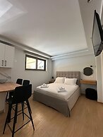 Elpida Luxury Apartments & Suites