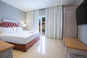 VK Luxury Suites - Private Parking - Adults Only
