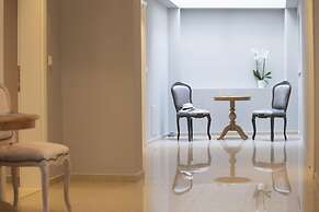VK Luxury Suites - Private Parking - Adults Only
