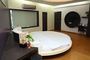 VITS Select Grand Inn, Ratnagiri