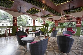 Palm Springs Beach Resort - Gorai