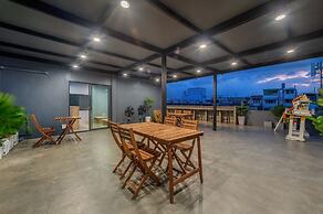 Ti Thong Hostel