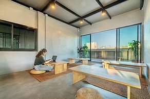 Ti Thong Hostel