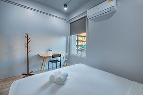Ti Thong Hostel