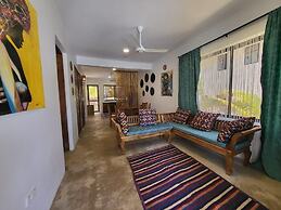 SAND BEACH PALM RESIDENCE
