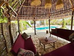 SAND BEACH PALM RESIDENCE